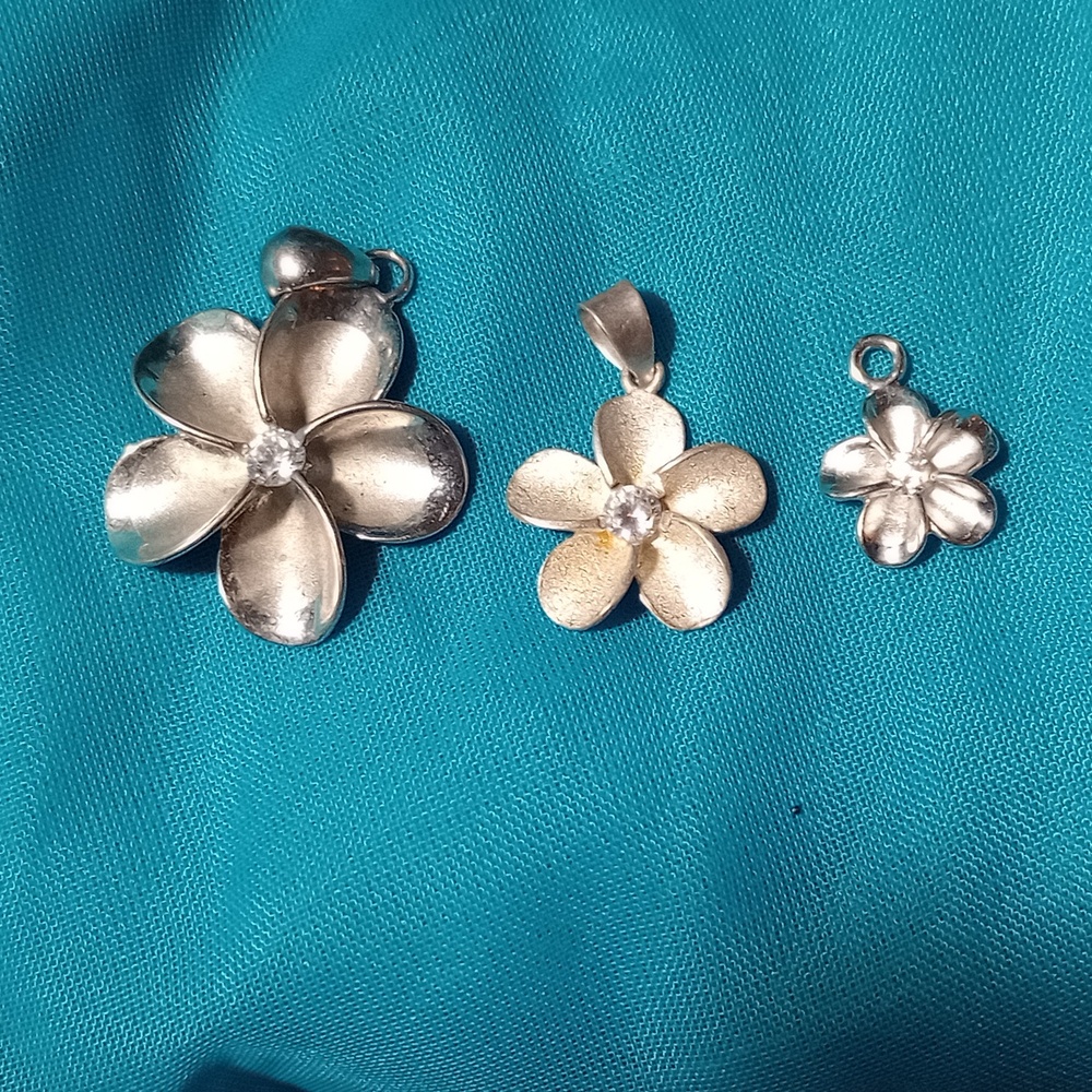 Plumeria Pendant Set